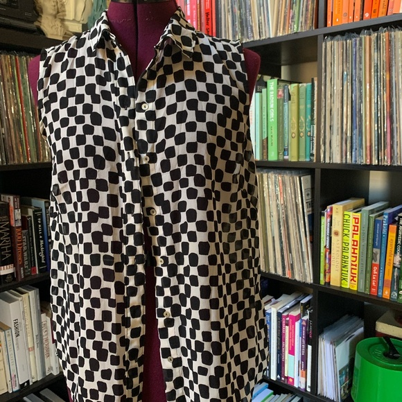 B&W Checkered chiffon tank - Picture 1 of 4